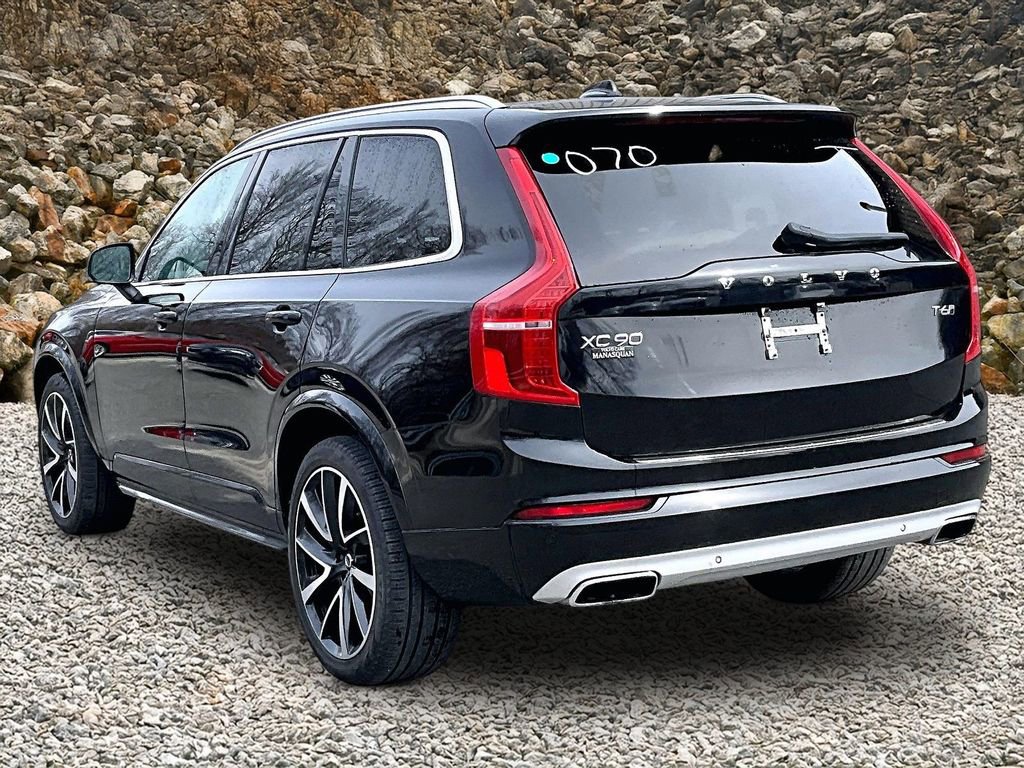 Used 2021 Volvo XC90 T6 Momentum w/ Protection Package Premier AWD/4WD image 11