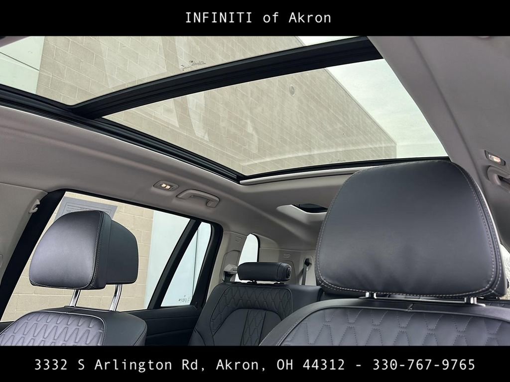 Used 2023 BMW X7 xDrive40i image 8