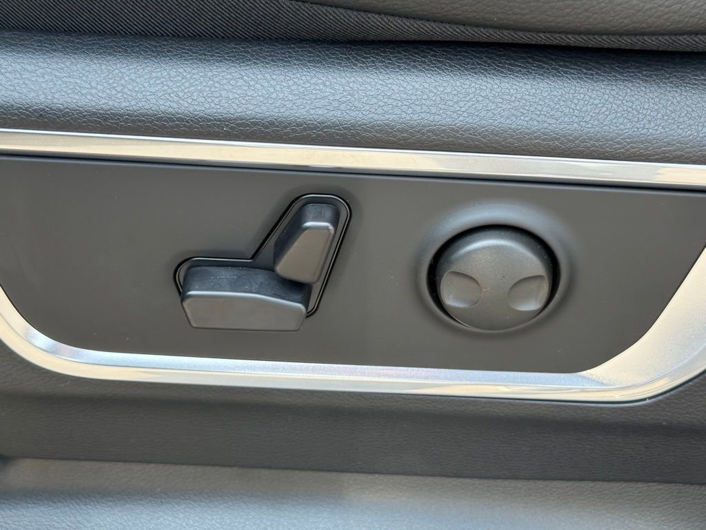 New 2026 RAM 1500 Laramie w/ Night Edition image 15