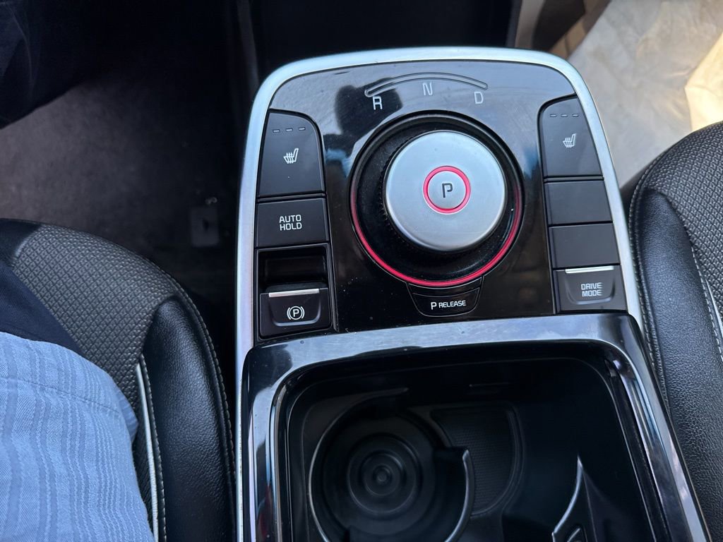 Used 2022 Kia Niro EX image 25