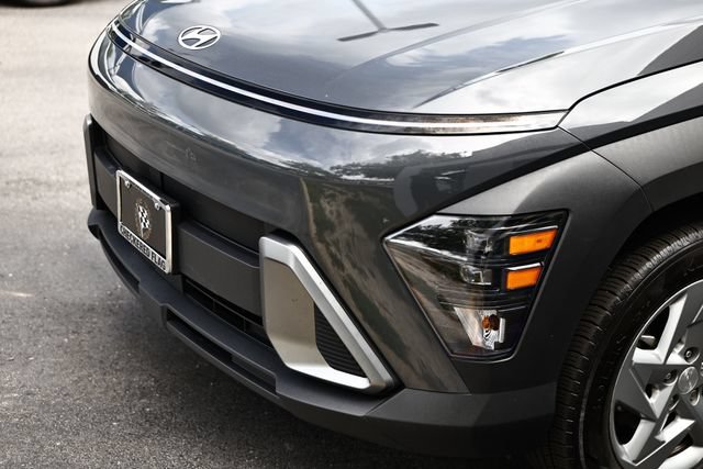 Used 2024 Hyundai Kona SE AWD/4WD image 12