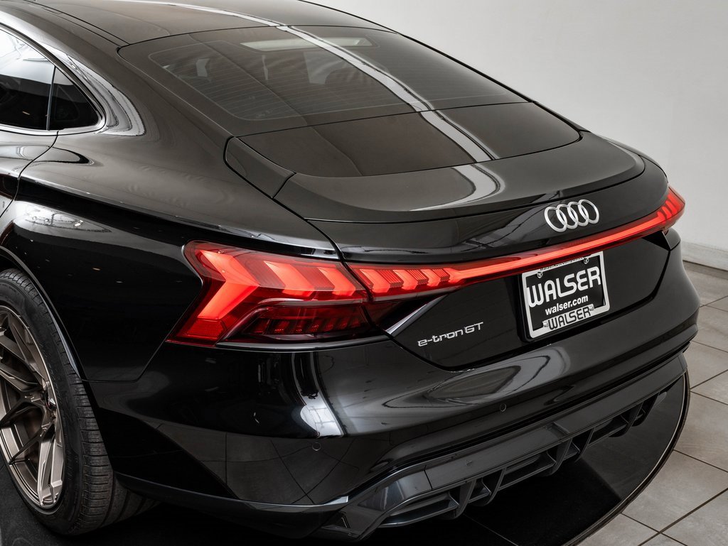 Used 2023 Audi e-tron GT Premium Plus image 18