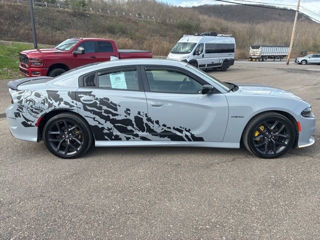 Used 2022 Dodge Charger R/T w/ Blacktop Package image 3