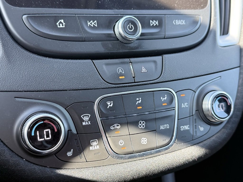 Used 2024 Chevrolet Malibu LT image 16