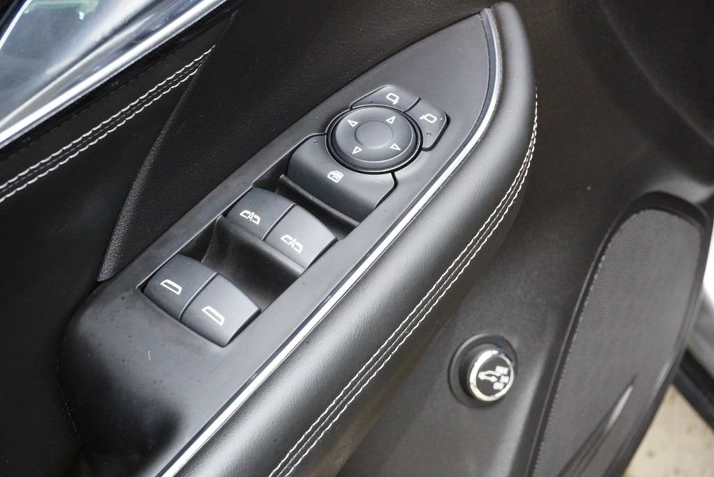 Used 2023 Buick Envision Preferred AWD/4WD image 23