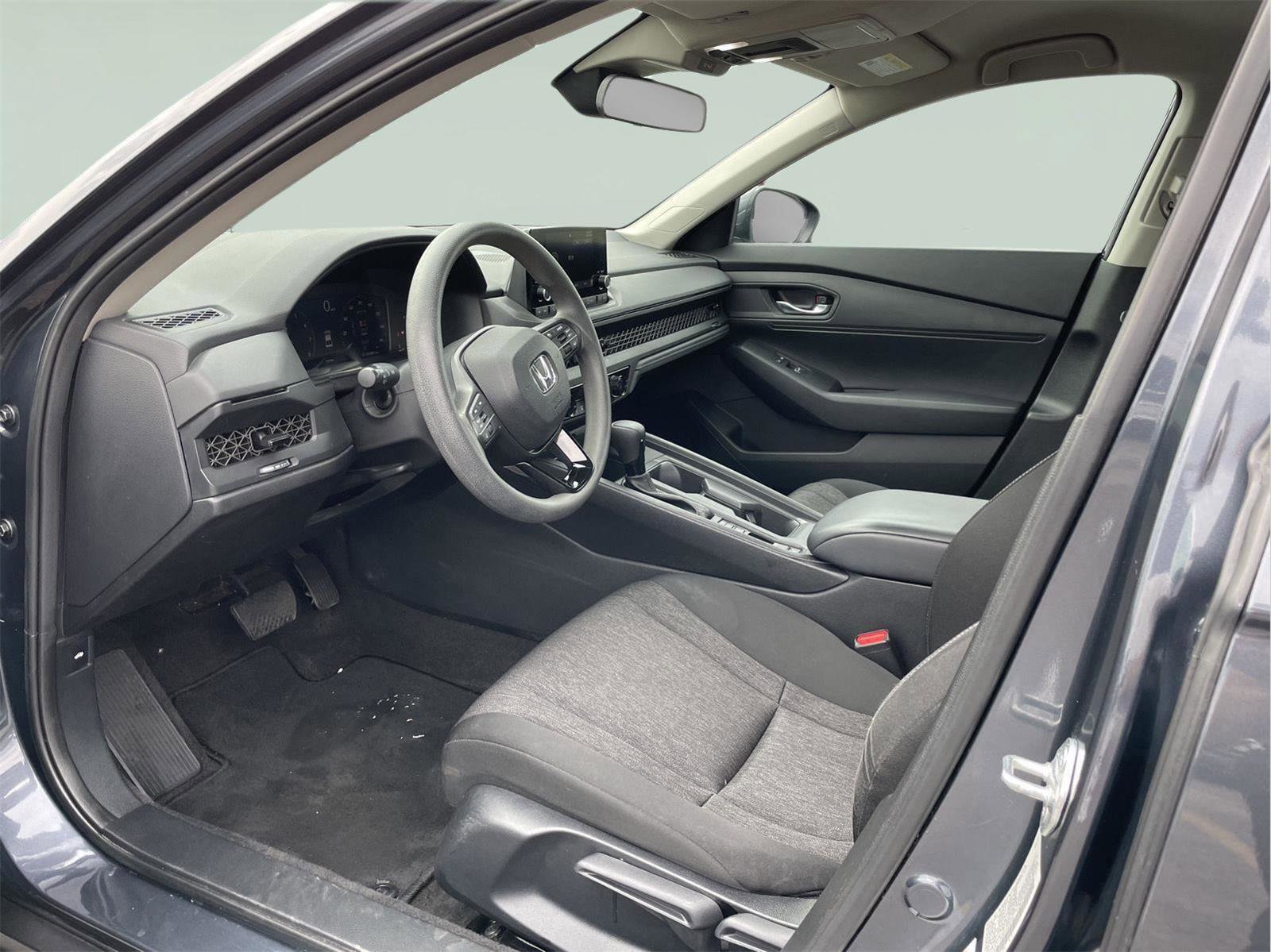 Used 2023 Honda Accord LX image 12