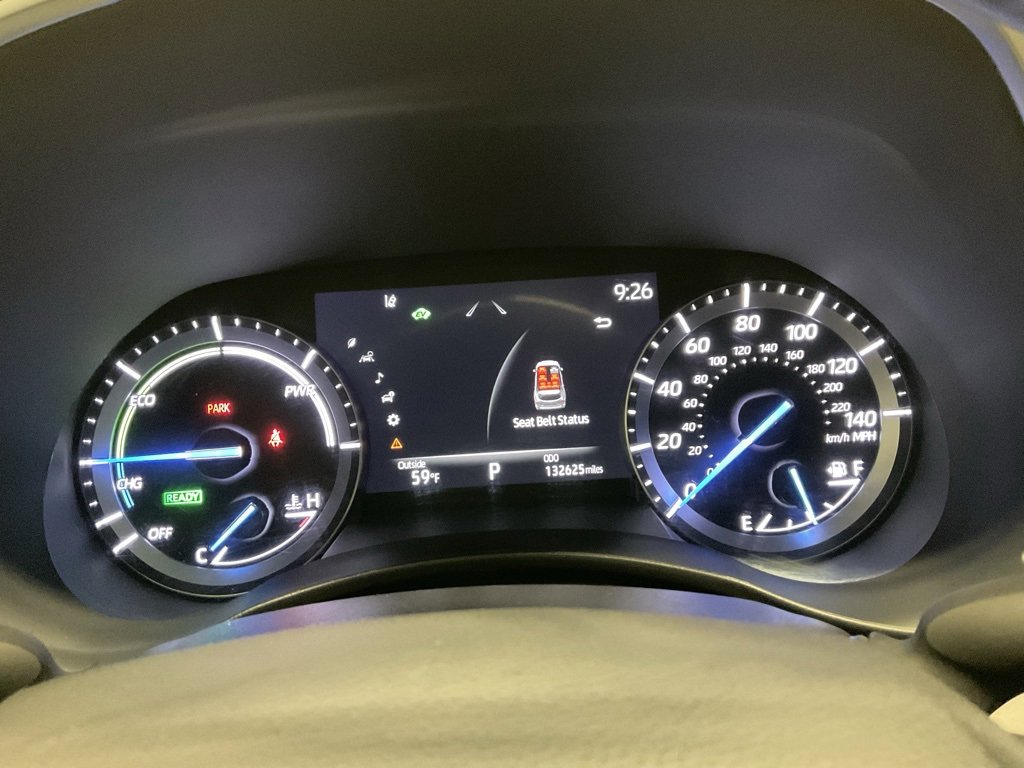 Used 2021 Toyota Highlander XLE image 2