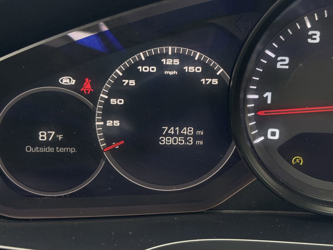 Used 2020 Porsche Cayenne image 15