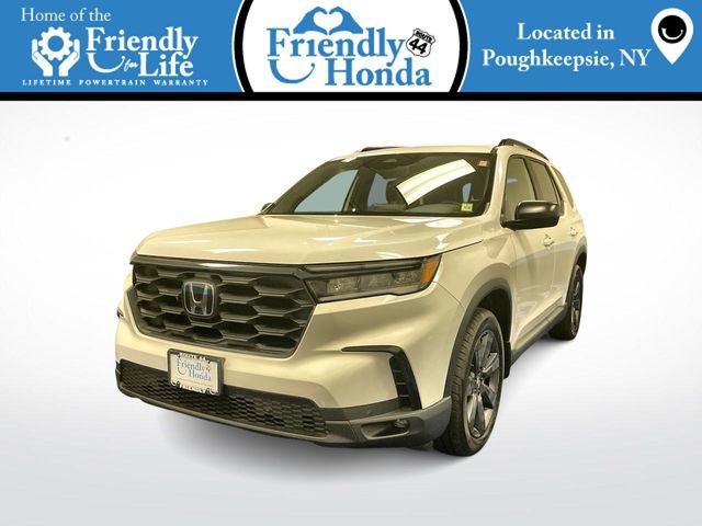 Certified 2025 Honda Pilot Sport video 1