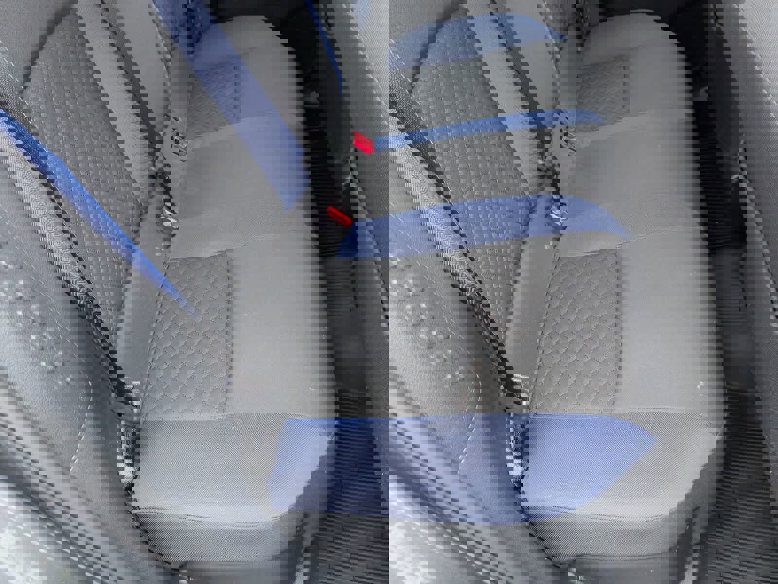 Used 2020 Toyota C-HR XLE image 19