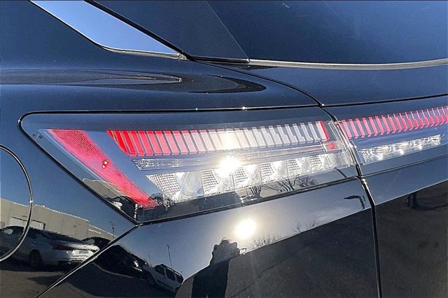 Certified 2025 Nissan Murano SV image 28