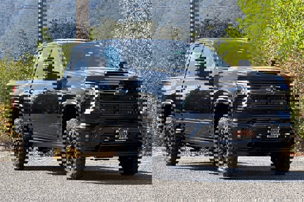 New 2025 Chevrolet Silverado 2500 High Country w/ High Country Premium Package image 2