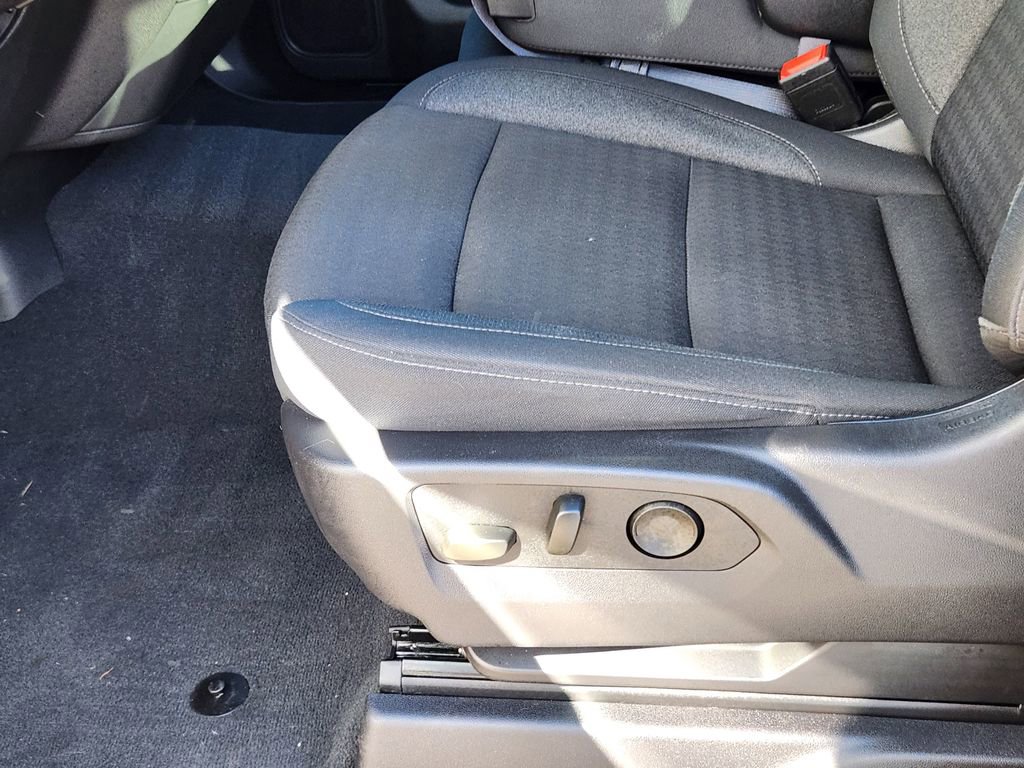 Used 2024 Chevrolet Silverado 1500 Custom Trail Boss w/ LPO, Dark Essentials Package image 8