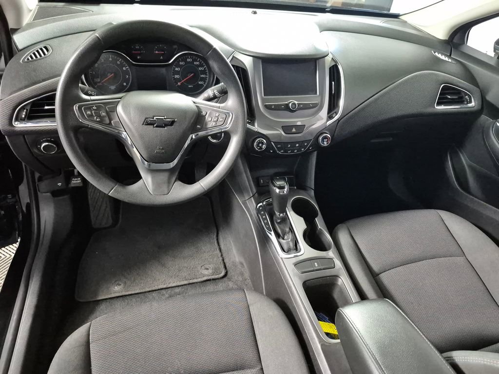 Used 2016 Chevrolet Cruze LT w/ Convenience Package FWD image 10