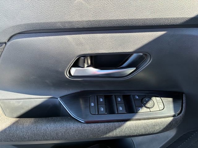 New 2026 Nissan Kicks SV w/ SV Premium Package FWD image 19