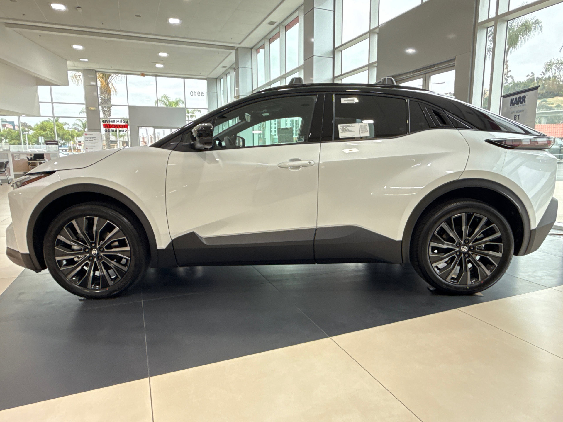 New 2026 Toyota C-HR AWD/4WD image 7