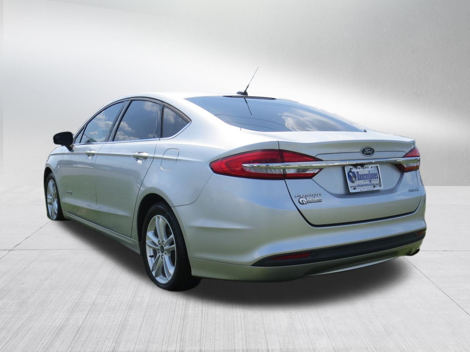 Used 2018 Ford Fusion S FWD image 5