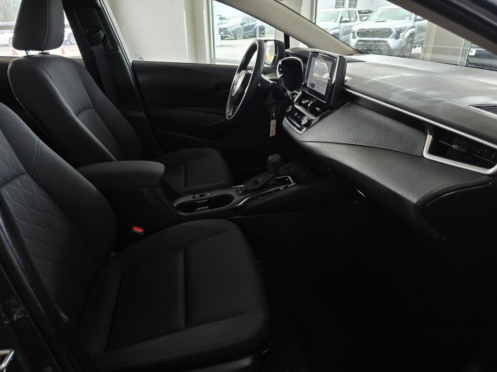 Used 2024 Toyota Corolla LE FWD image 42