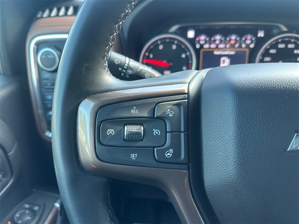 Used 2023 Chevrolet Silverado 2500 High Country w/ Technology Package image 31