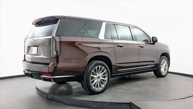 Used 2023 Cadillac Escalade ESV Premium Luxury w/ Performance Package AWD/4WD image 8