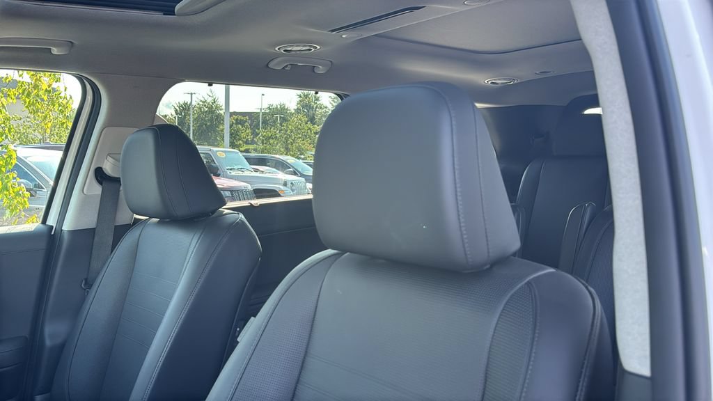Used 2026 Hyundai Palisade Limited AWD/4WD image 14