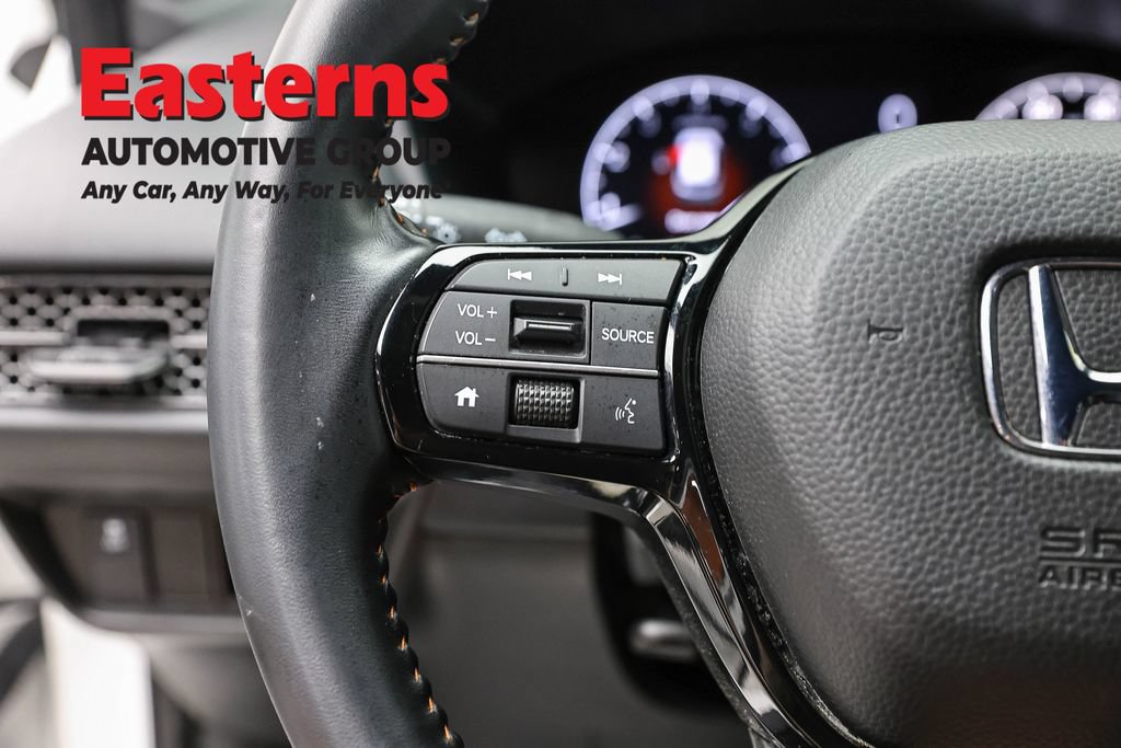 Used 2025 Honda HR-V Sport image 14