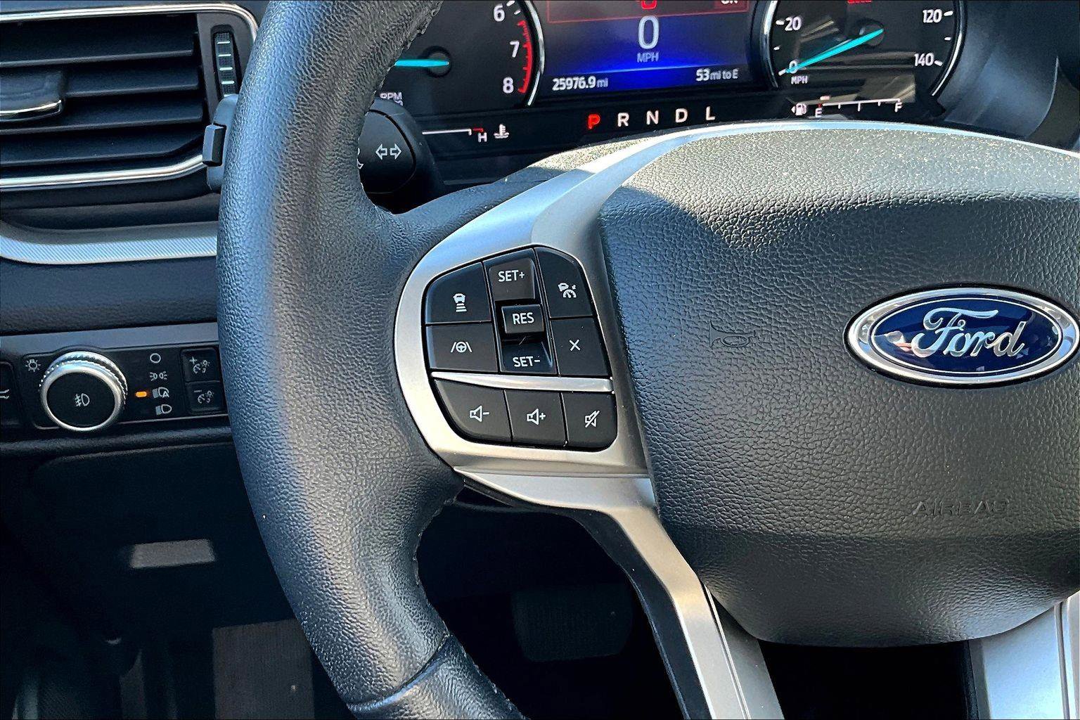 Used 2022 Ford Explorer XLT w/ Equipment Group 202A image 9