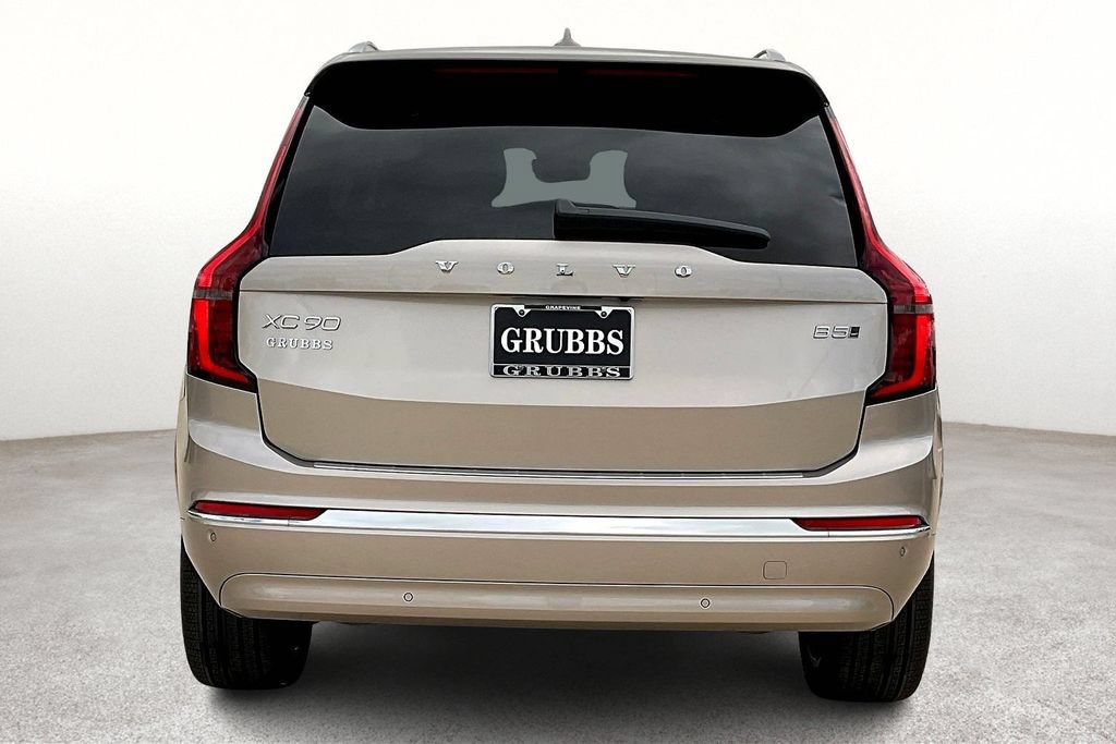 New 2026 Volvo XC90 B5 Plus w/ Protection Package Premier AWD/4WD image 5