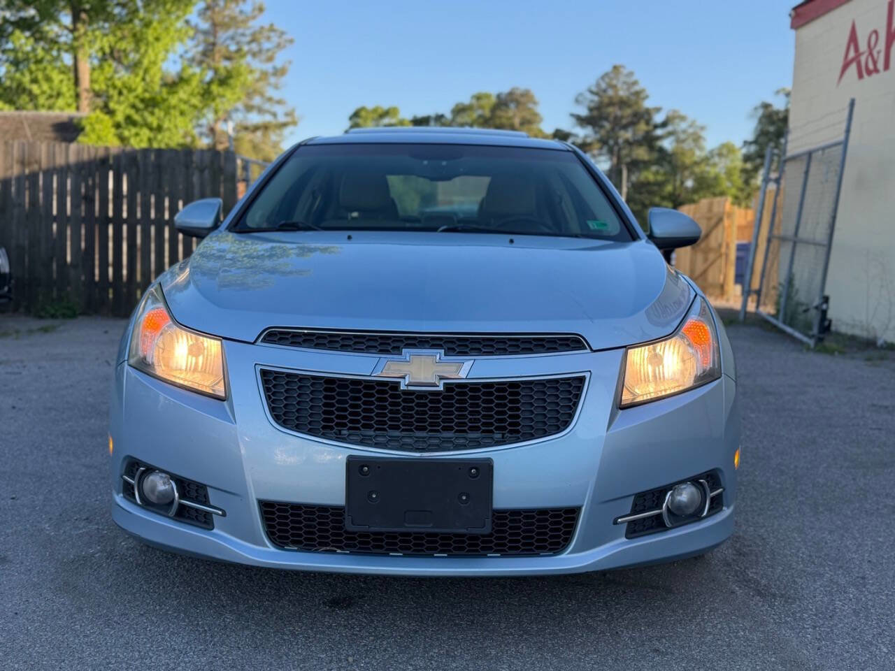 Used 2011 Chevrolet Cruze LTZ w/ RS Package FWD image 4