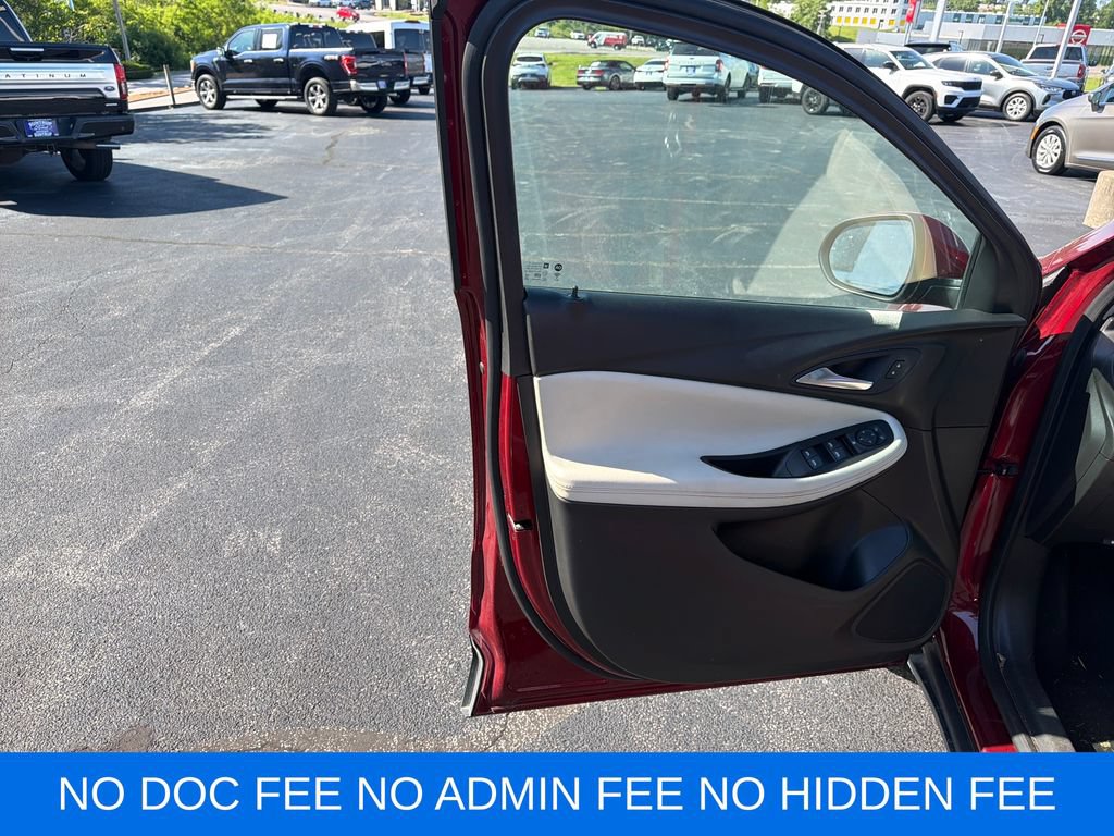 Used 2024 Buick Encore GX Preferred FWD image 11