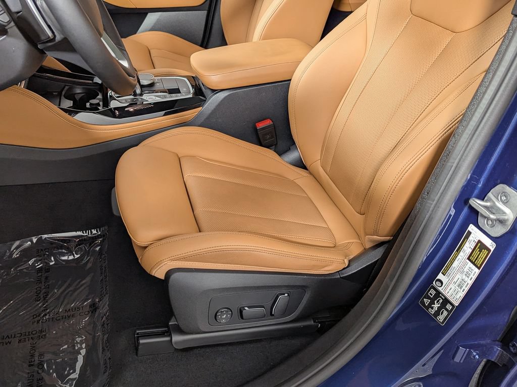 Used 2025 BMW X4 xDrive30i AWD/4WD image 20