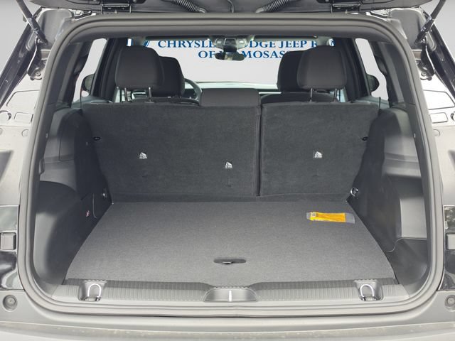 New 2026 Jeep Cherokee Laredo AWD/4WD image 13