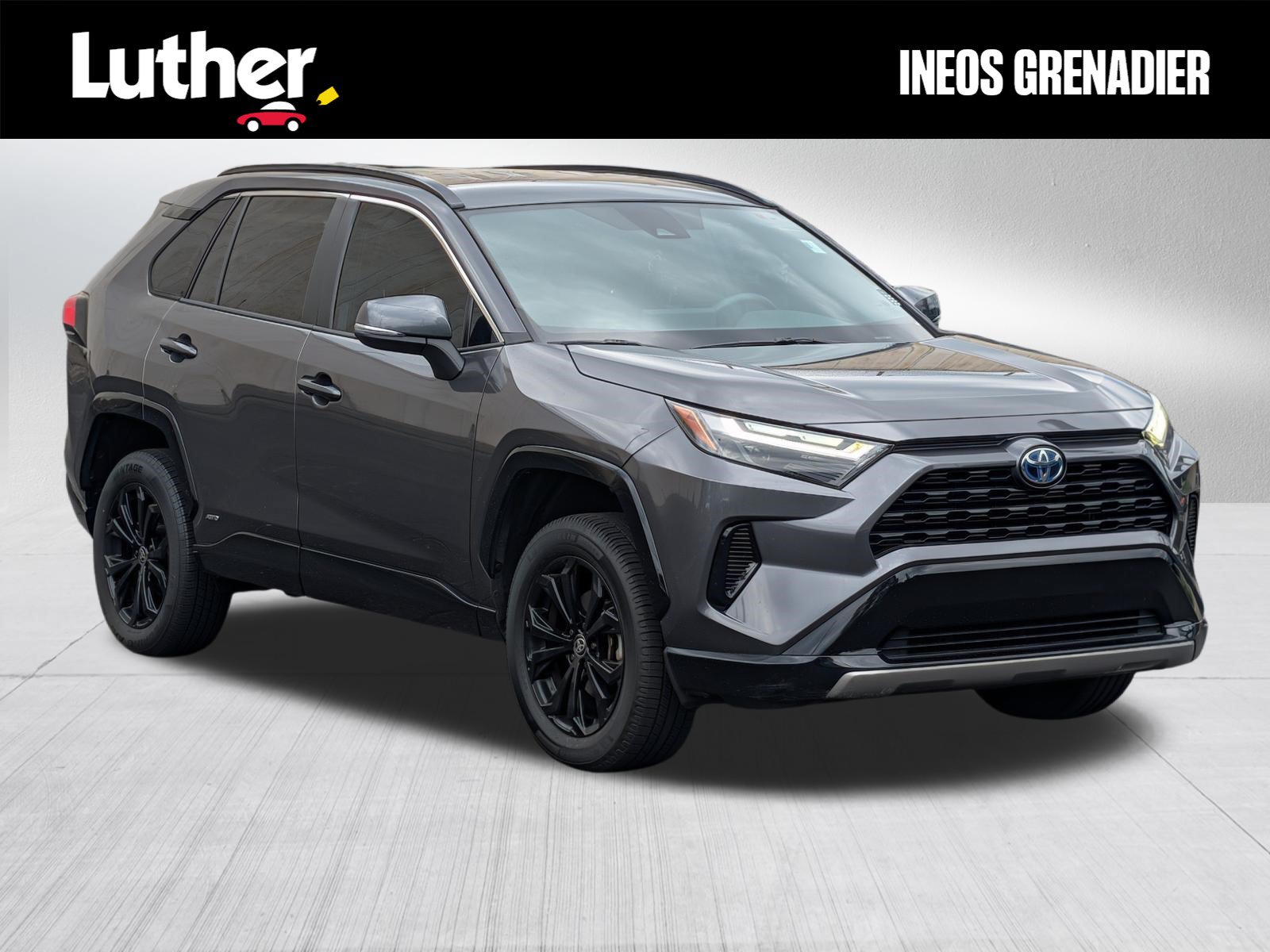Used 2022 Toyota RAV4 SE AWD/4WD image 1