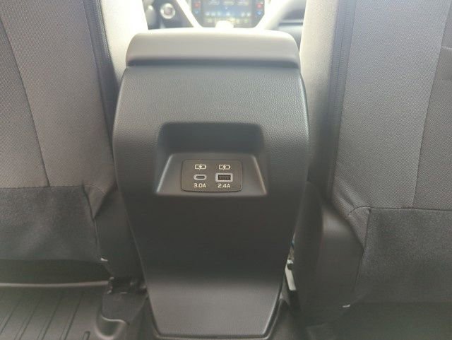 Used 2025 Subaru Crosstrek 2.5i Premium image 31