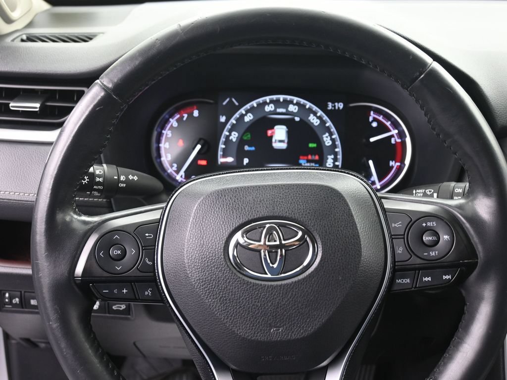 Used 2019 Toyota RAV4 Limited AWD/4WD image 9