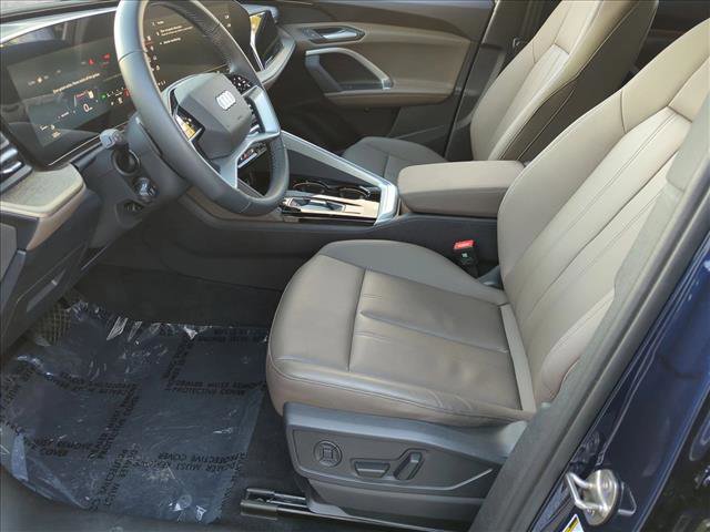 Certified 2025 Audi Q5 Premium w/ Convenience Package image 15