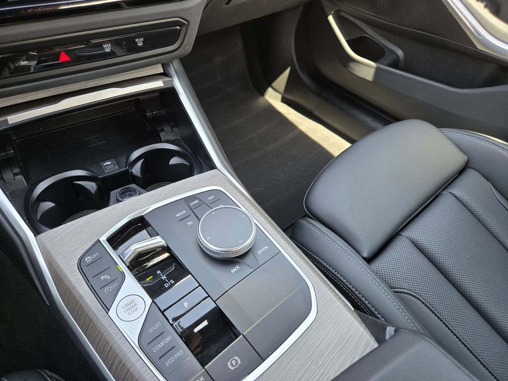 Used 2025 BMW 330i xDrive Sedan AWD/4WD image 14