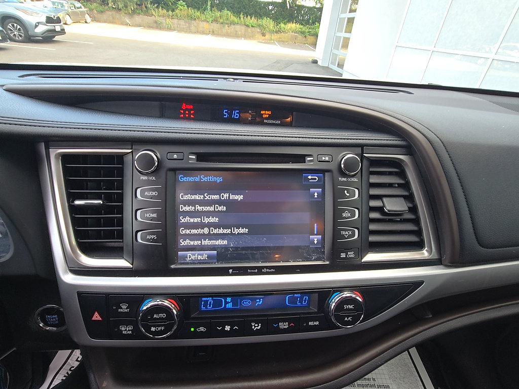 Certified 2019 Toyota Highlander XLE AWD/4WD image 15
