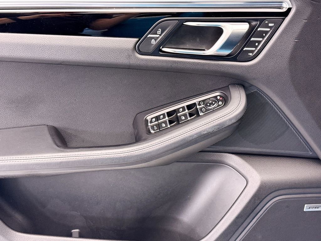 Used 2021 Porsche Macan S image 22