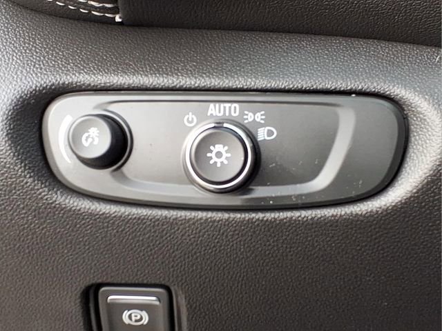 Used 2023 Chevrolet Blazer LT w/ Convenience Package AWD/4WD image 16