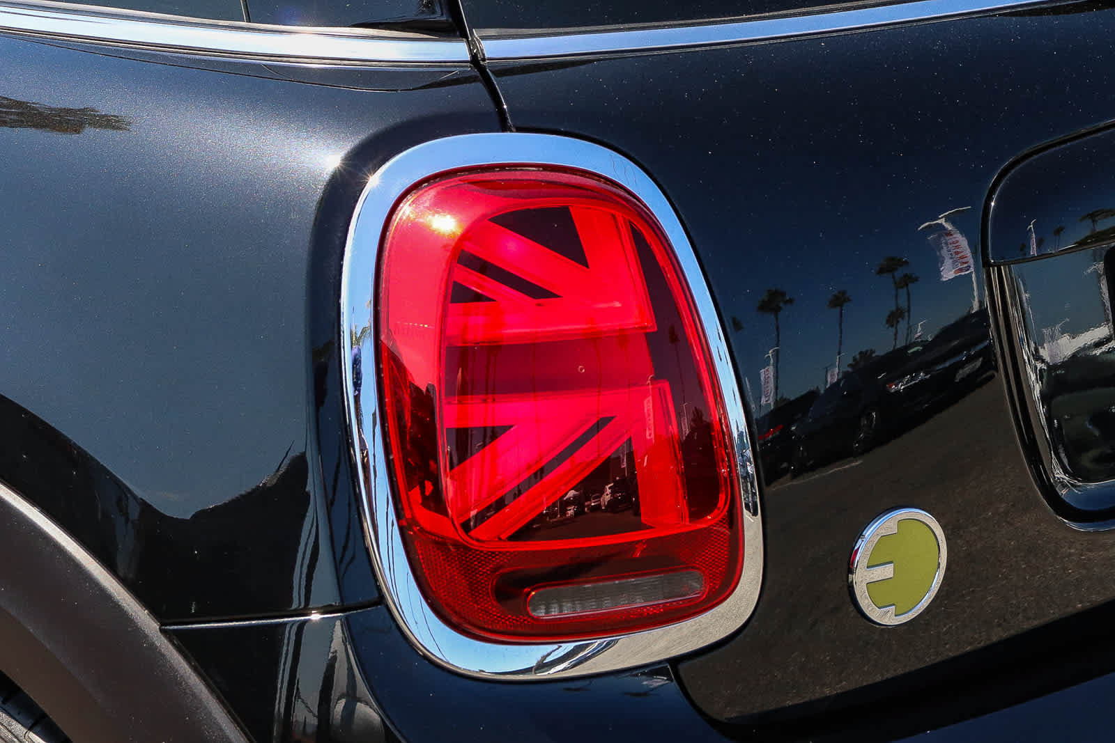 Used 2024 MINI Cooper SE FWD image 11