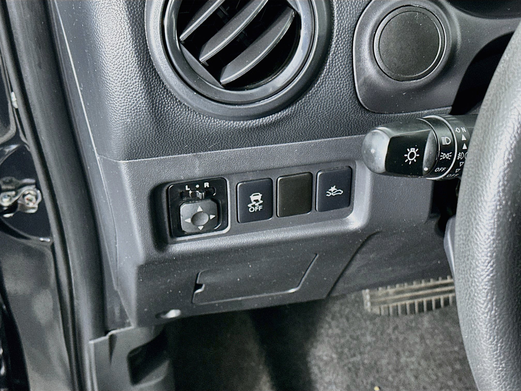 Used 2024 Mitsubishi Mirage ES FWD image 16