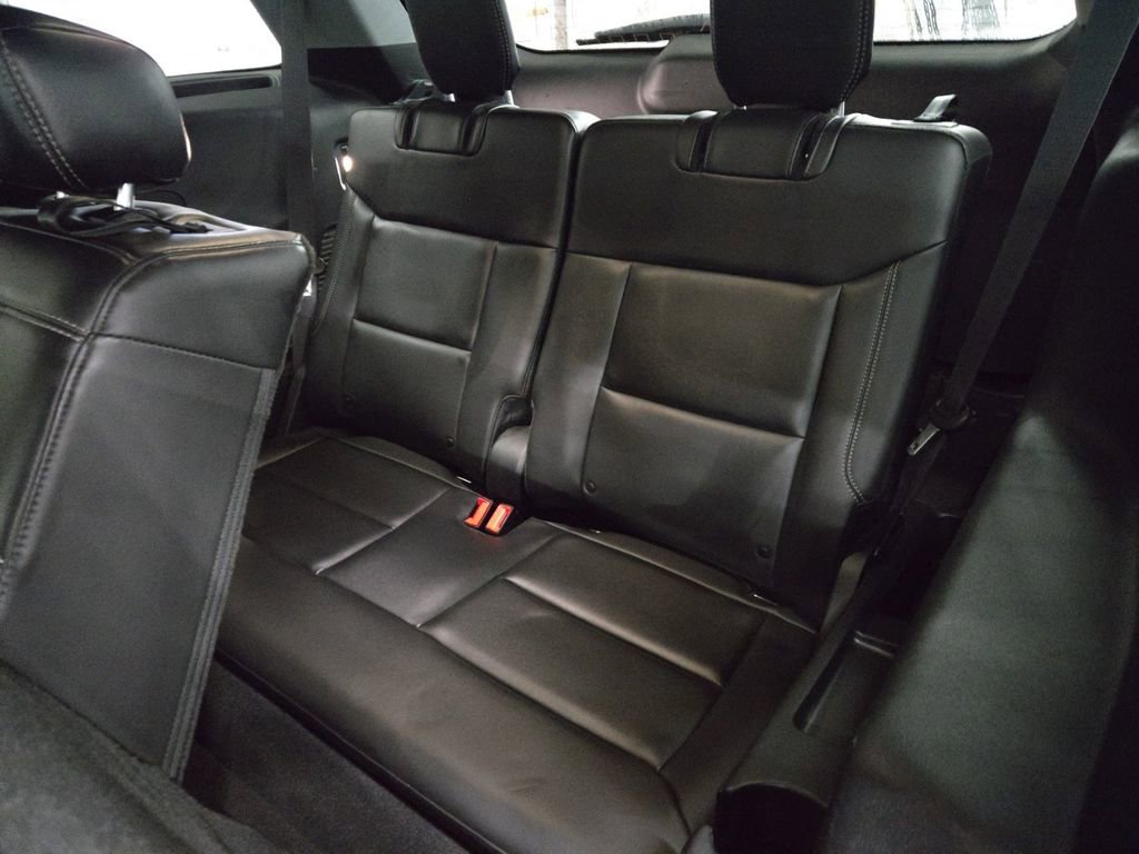Used 2023 Ford Explorer XLT w/ Equipment Group 202A image 54