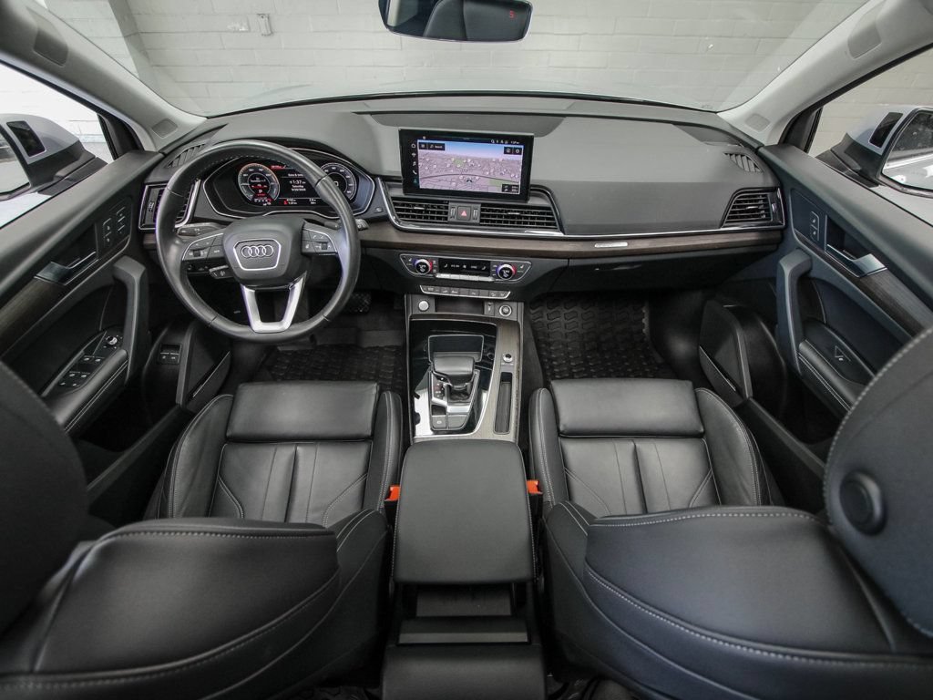 Used 2023 Audi Q5 e Premium Plus w/ Premium Plus Package AWD/4WD image 12