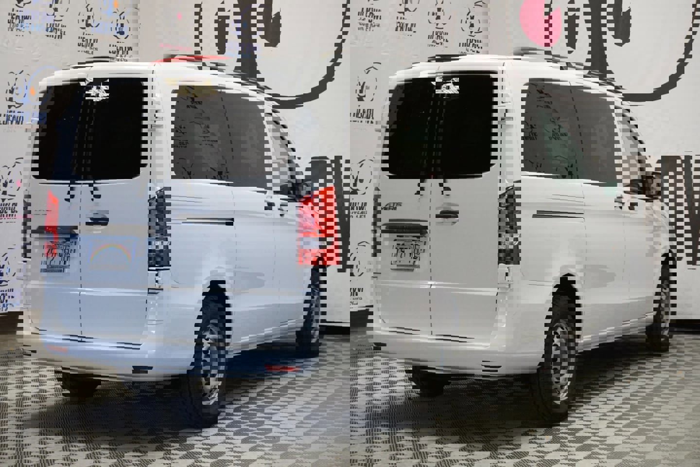 Used 2023 Mercedes-Benz Metris Passenger image 7