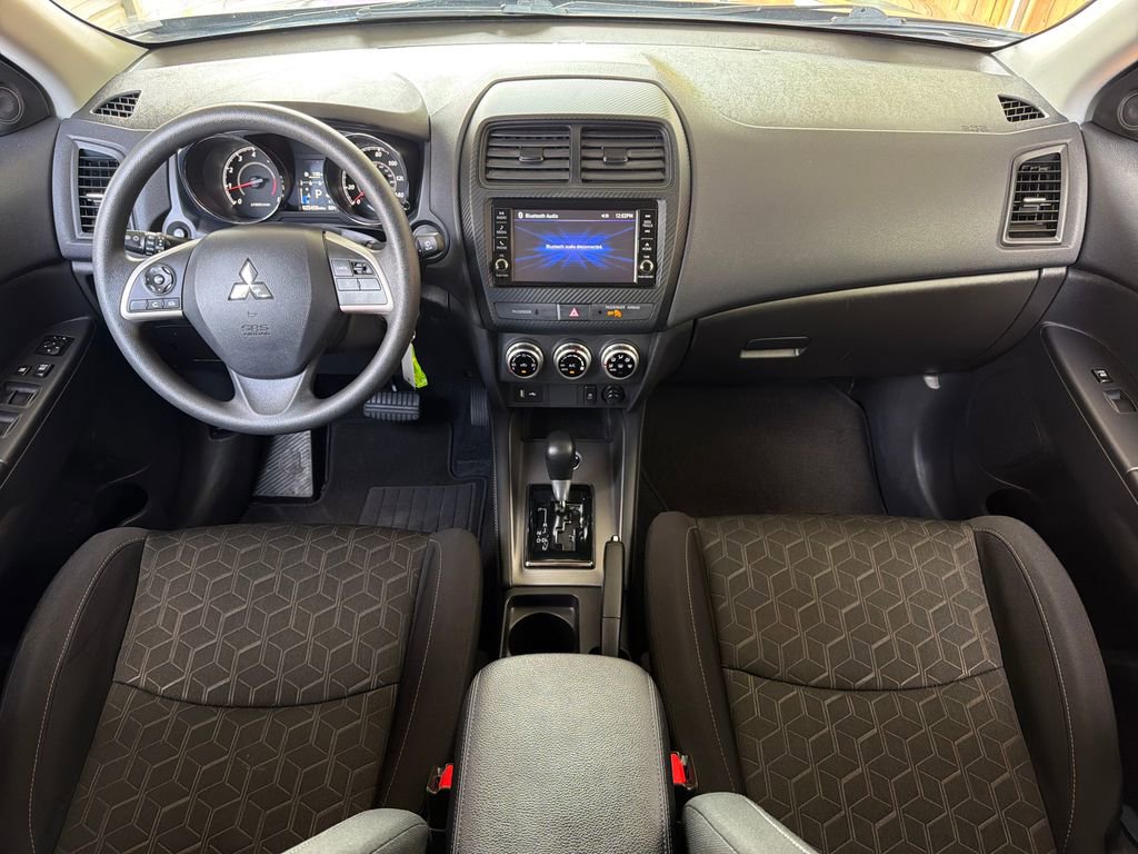 Used 2025 Mitsubishi Outlander Sport ES image 19