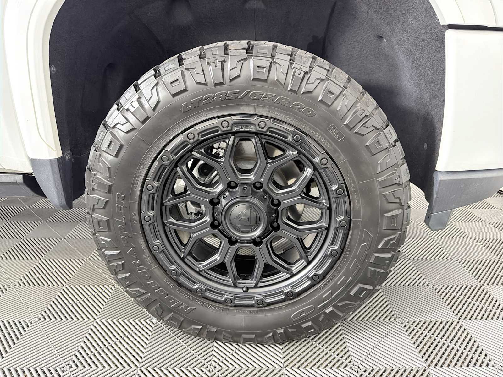 Used 2022 GMC Sierra 2500 AT4 w/ AT4 Preferred Package AWD/4WD image 12