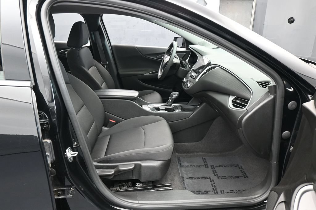 Used 2024 Chevrolet Malibu LT FWD image 35