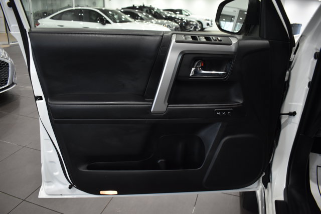 Used 2022 Toyota 4Runner Limited image 33