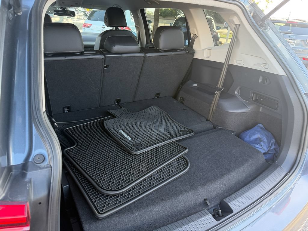 Used 2021 Volkswagen Tiguan SE FWD image 26